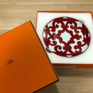 エルメス(Hermes)のエルメス HERMES プレートガダルキヴィール レッド ペア 17センチ(食器)