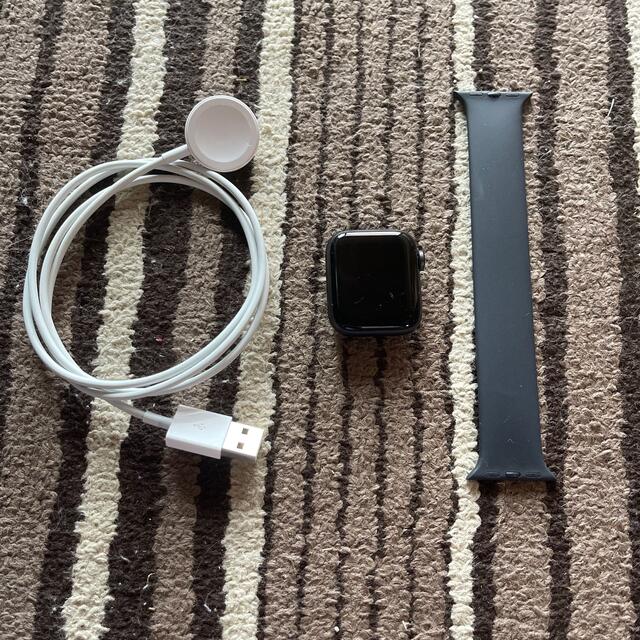 Apple Watch SE  40mmスペースグレイアルミニウムケース