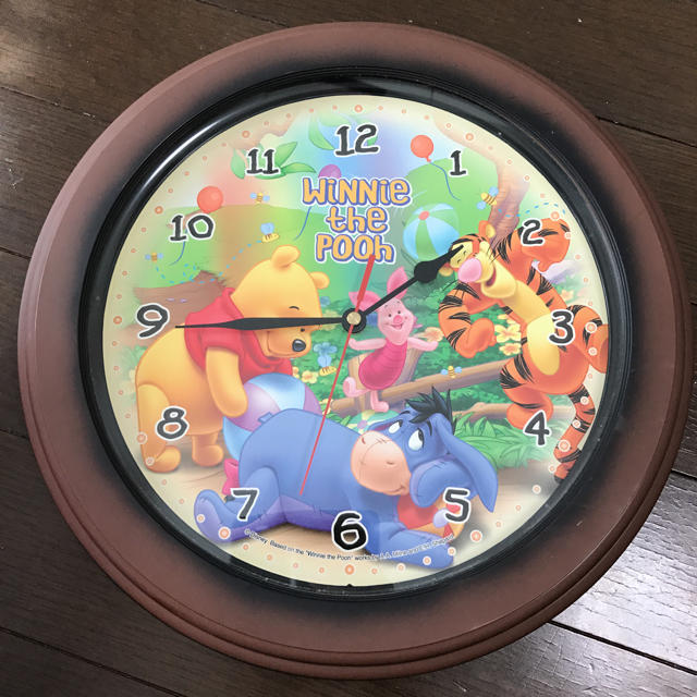 Disney(ディズニー)のpooh 掛け時計 インテリア/住まい/日用品のインテリア小物(掛時計/柱時計)の商品写真