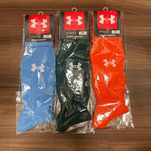 UNDER ARMOUR(アンダーアーマー)のUNDER ARMOUR サッカーソックス スポーツ/アウトドアのサッカー/フットサル(ウェア)の商品写真