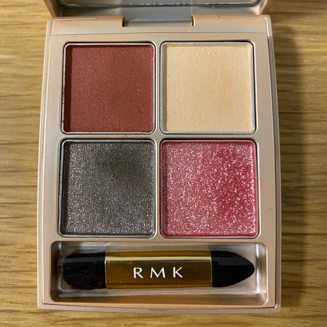 RMK(アールエムケー)のRMK  ローズウッドデイドリーム4アイズ 04 コスメ/美容のベースメイク/化粧品(アイシャドウ)の商品写真