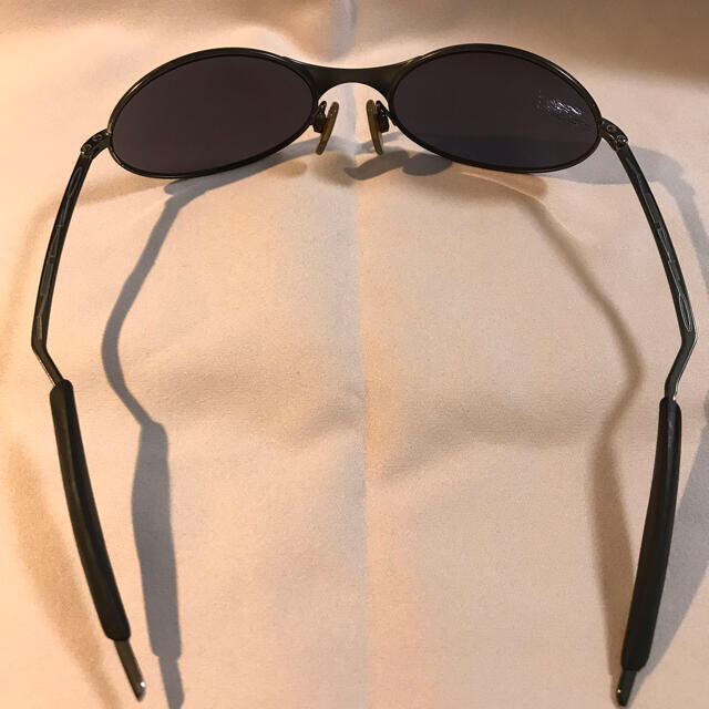 Oakley(オークリー)の【ビンテージ】OAKLEY ewire メンズのファッション小物(サングラス/メガネ)の商品写真