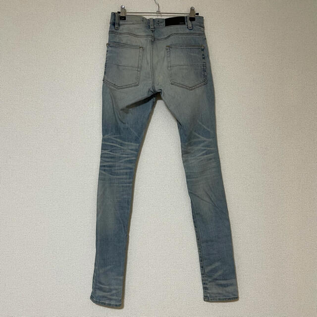 Saint Laurent(サンローラン)のAMIRI ART PATCH JEAN 28 アミリ メンズのパンツ(デニム/ジーンズ)の商品写真