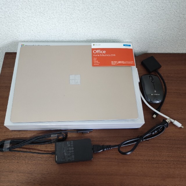 Surface Laptop, Logicool mouse M557