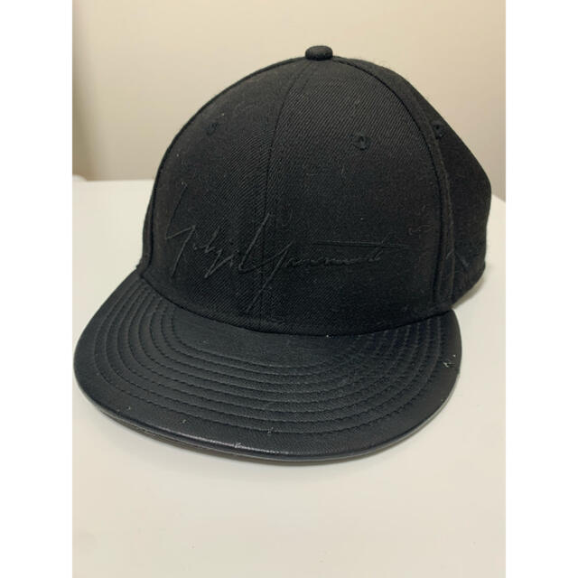 Yohji Yamamoto(ヨウジヤマモト)のYohji Yamamoto × NEW ERA 切り替えレザー メンズの帽子(キャップ)の商品写真