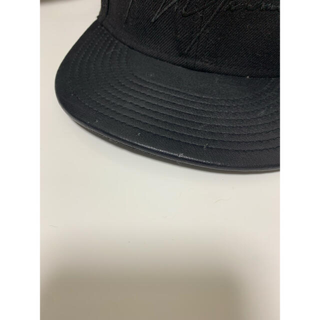 Yohji Yamamoto(ヨウジヤマモト)のYohji Yamamoto × NEW ERA 切り替えレザー メンズの帽子(キャップ)の商品写真