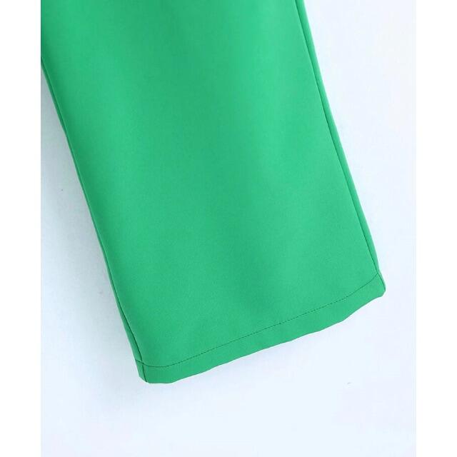 ZARA(ザラ)の🎐8月新作🍧5299◆green グリーン ベルト付き ストレートパンツ レディースのパンツ(カジュアルパンツ)の商品写真