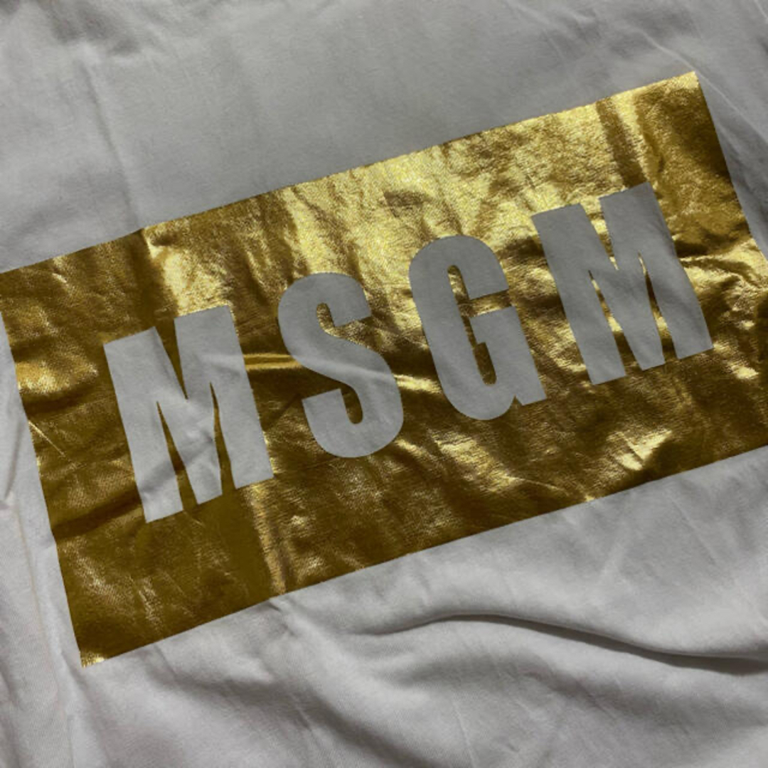 MSGM(エムエスジイエム)のMSGM Tシャツ　ゴールド Sサイズ レディースのトップス(Tシャツ(半袖/袖なし))の商品写真