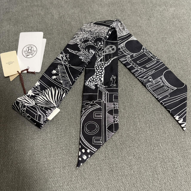 エルメス ツイリー 新品未使用 19AW アニマポリス スカーフ 黒
