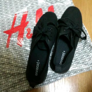 エイチアンドエム(H&M)の黒スニーカー☆(スニーカー)