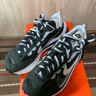 ナイキ(NIKE)のかず様専用【本物】NIKE×sacai ヴェイパーワッフル　ブラック×ホワイト　(スニーカー)