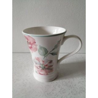 ローラアシュレイ(LAURA ASHLEY)の専用です。レア/新品☆ローラアシュレイ　アルバティーン　マグカップ　(グラス/カップ)