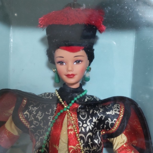 Barbie(バービー)のchinese empress barbie エンタメ/ホビーのおもちゃ/ぬいぐるみ(キャラクターグッズ)の商品写真