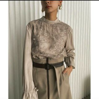 アメリヴィンテージ(Ameri VINTAGE)のAmeri VINTAGE BIB LACE LAYERED BLOUSE(シャツ/ブラウス(長袖/七分))