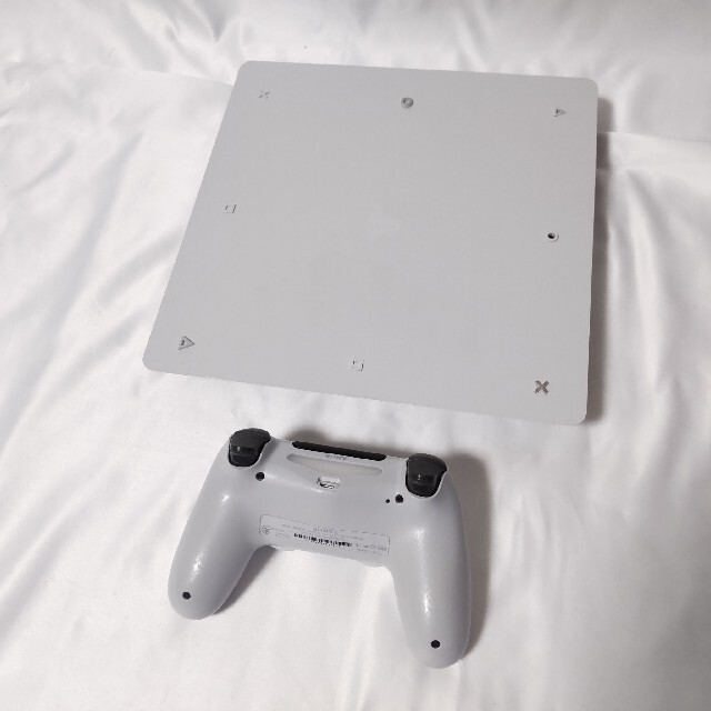 PS4 グレイシャーホワイト 薄型 CUH-2200A500GB 美品 PS4 グレイシャーホワイト 薄型 CUH-2200A500GB 美品