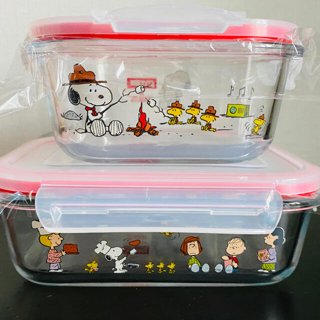 Pyrex(パイレックス)のSNOOPY パイレックス　耐熱ガラス保存容器　2個セット インテリア/住まい/日用品のキッチン/食器(容器)の商品写真