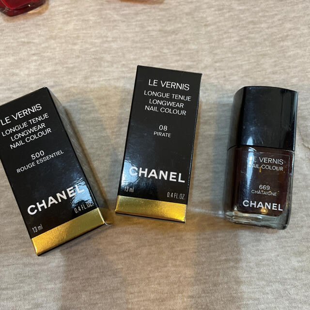 CHANEL(シャネル)のシャネル　ヴェルニ　ネイル　500 / 08 / 669    13ml コスメ/美容のネイル(マニキュア)の商品写真