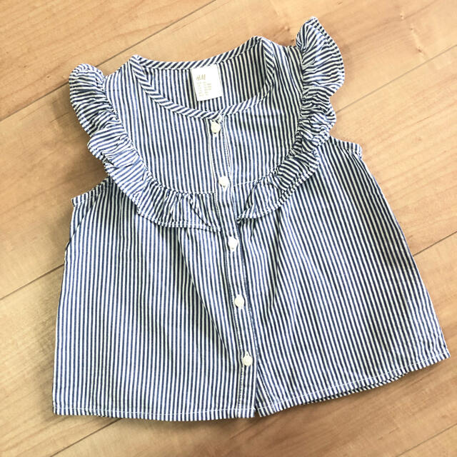 H&M(エイチアンドエム)のブラウスとショートパンツ キッズ/ベビー/マタニティのキッズ服女の子用(90cm~)(ブラウス)の商品写真