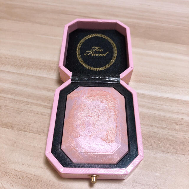 Too Faced(トゥフェイス)のtoo faced ハイライト コスメ/美容のベースメイク/化粧品(フェイスカラー)の商品写真