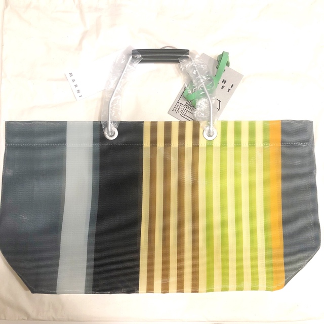 新春セール❣️MARNI マルニ フラワーカフェ ストライプトート 新春セール❣️MARNI マルニ フラワーカフェ ストライプトート