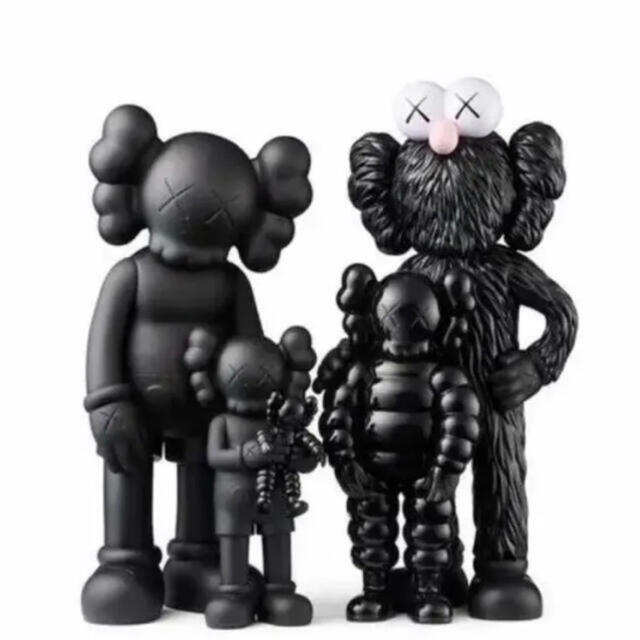 MEDICOM TOY(メディコムトイ)のさーやん様専用　#2 KAWS FAMILY BLACK エンタメ/ホビーのおもちゃ/ぬいぐるみ(キャラクターグッズ)の商品写真