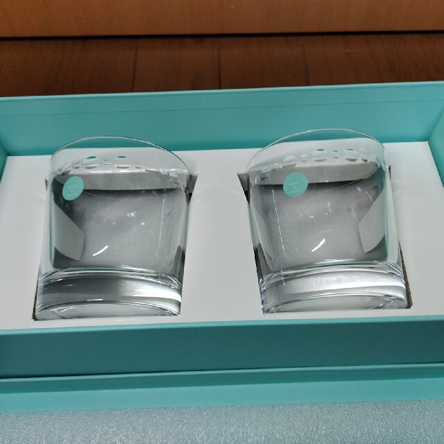 Tiffany & Co.(ティファニー)の値下げ【新品未使用】ティファニーTIFFANY　スウィング　ペア　ロックグラス　 インテリア/住まい/日用品のキッチン/食器(グラス/カップ)の商品写真