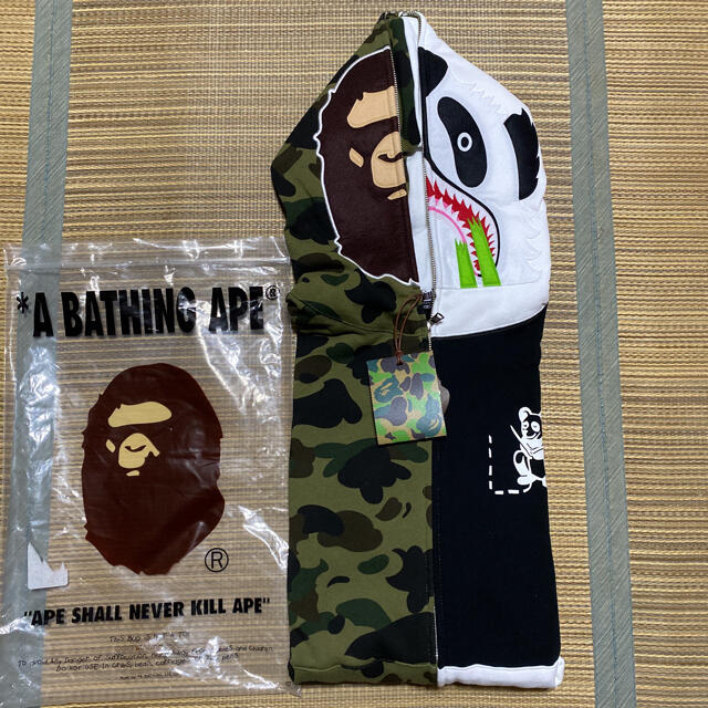 APE BAPE KAWS camo SHARK シャーク　迷彩　パーカー　XLメンズ