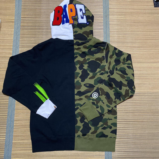 パーカーAPE BAPE KAWS camo SHARK シャーク　迷彩　パーカー　XL