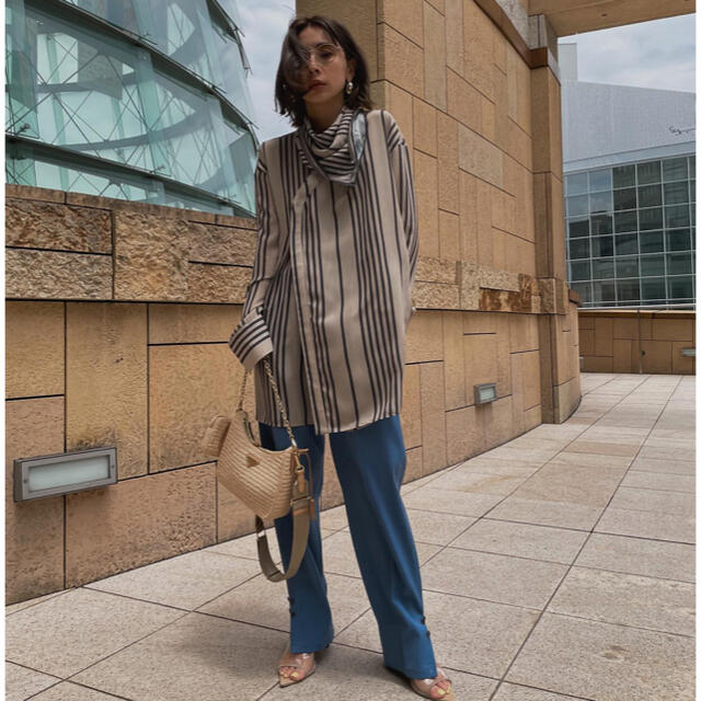 ameriVINTAGE STRIPE SCARF BLOUSE