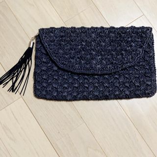 ザラ(ZARA)のクラッチ　黒　麻　ラフィア　カゴバッグ　(クラッチバッグ)