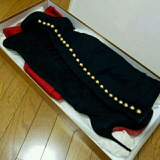 Christian Louboutin(クリスチャンルブタン)のちゃろたん様専用♥Christian Louboutin♡ニーハイブーツ３６ レディースの靴/シューズ(ブーツ)の商品写真