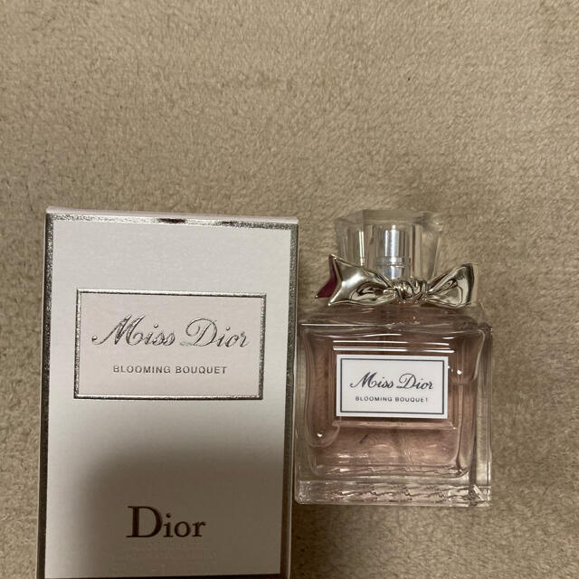 Christian Dior(クリスチャンディオール)のる様専用　DIOR 香水 コスメ/美容の香水(香水(女性用))の商品写真