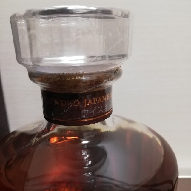 サントリー 響 21年 700ml 新品未開栓品 化粧箱付き サントリー 響 21年 700ml 新品未開栓品 化粧箱付き
