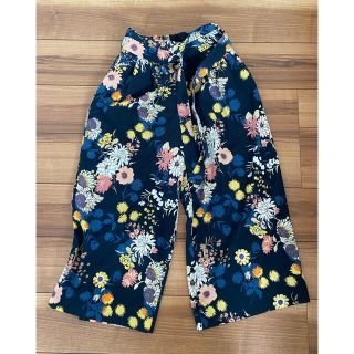 ザラ(ZARA)のZARA 花柄パンツ(カジュアルパンツ)