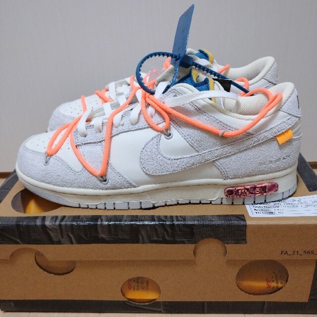 NIKE(ナイキ)のNIKE DUNK LOW off-white lot19 27.5cm  メンズの靴/シューズ(スニーカー)の商品写真