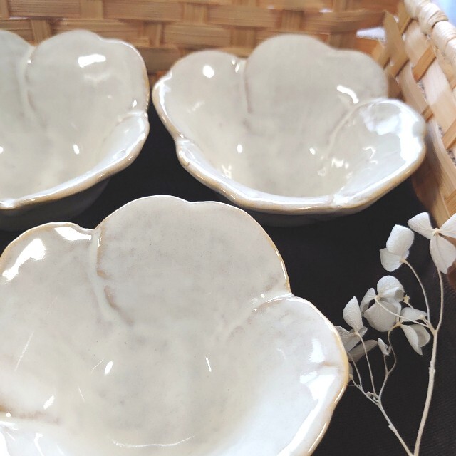 和洋᯽᨞᨞୭　リンカ華小鉢　５個セット インテリア/住まい/日用品のキッチン/食器(食器)の商品写真