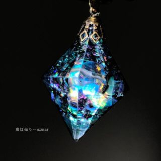 月の涙を集めて。　宇宙レジン　蓄光オルゴナイト８面体ネックレス(ネックレス)