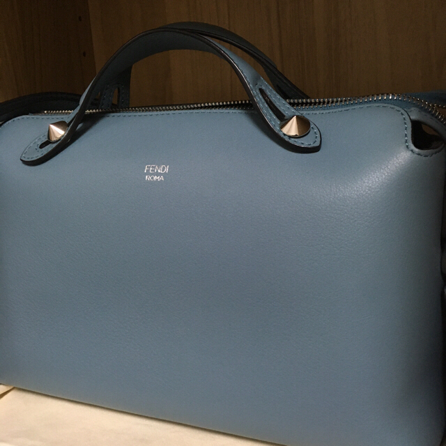 FENDI(フェンディ)のフェンディ　バイザウェイ　ブルー　ショルダーバッグ　ハンドバッグ レザー レディースのバッグ(ショルダーバッグ)の商品写真