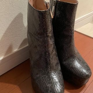 ザラ(ZARA)のショートブーツ　ブーツ　ZARA 厚底(ブーツ)