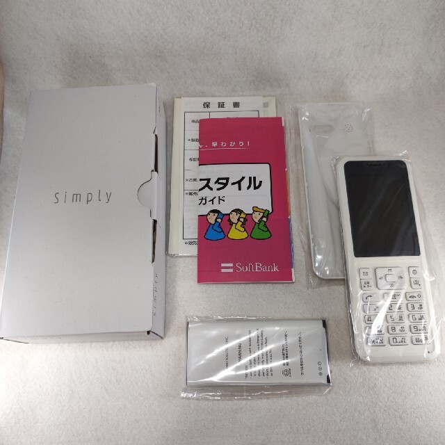 SEIKO(セイコー)の未使用Simply 602SI simロック解除済 スマホ/家電/カメラのスマートフォン/携帯電話(携帯電話本体)の商品写真
