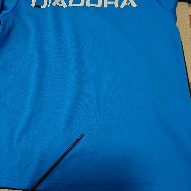 DIADORA(ディアドラ)の【ディアドラ】 Tシャツ 赤 おまけ付き  140cm キッズ/ベビー/マタニティのキッズ服男の子用(90cm~)(Tシャツ/カットソー)の商品写真