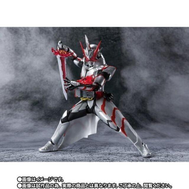 S.H.Figuarts 仮面ライダーセイバー ドラゴニックナイト約150mm対象年齢15歳