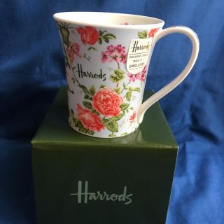 ハロッズ(Harrods)のHarrods 花柄　マグカップ　水色　未使用(グラス/カップ)