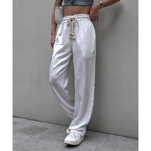 ALEXIA STAM(アリシアスタン)の新品  aclent ☺︎ Waist rope satin pants   レディースのパンツ(カジュアルパンツ)の商品写真