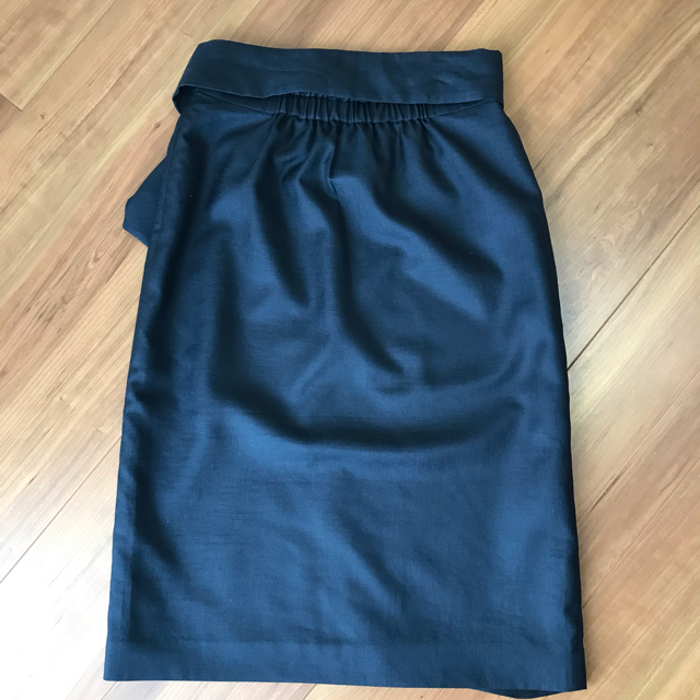 トーナル   ワイドリボンタイトスカート  レディースのスカート(ひざ丈スカート)の商品写真