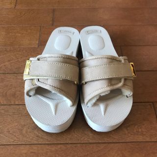 ドゥーズィエムクラス(DEUXIEME CLASSE)のSUICOKE ムートンサンダル　美品　お値下げ(サンダル)