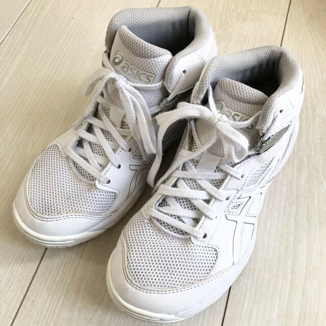 asics(アシックス)のアシックスバッシュ21センチ　 キッズ/ベビー/マタニティのキッズ靴/シューズ(15cm~)(スニーカー)の商品写真