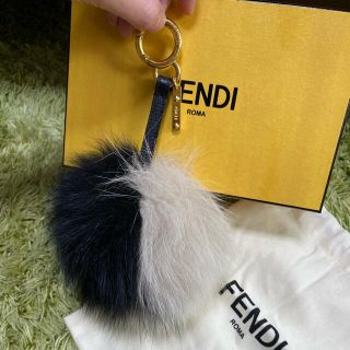 フェンディ(FENDI)のフェンディ　チャーム(キーホルダー)