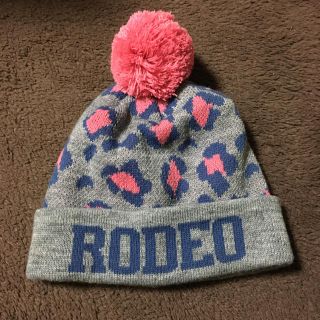 ロデオクラウンズ(RODEO CROWNS)のロデオのニット帽！！美品！(ニット帽/ビーニー)