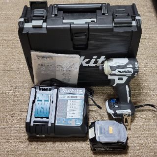 マキタ(Makita)のよっちゃん様専用　マキタ　充電式インパクトドライバTD171DRGXW(工具)